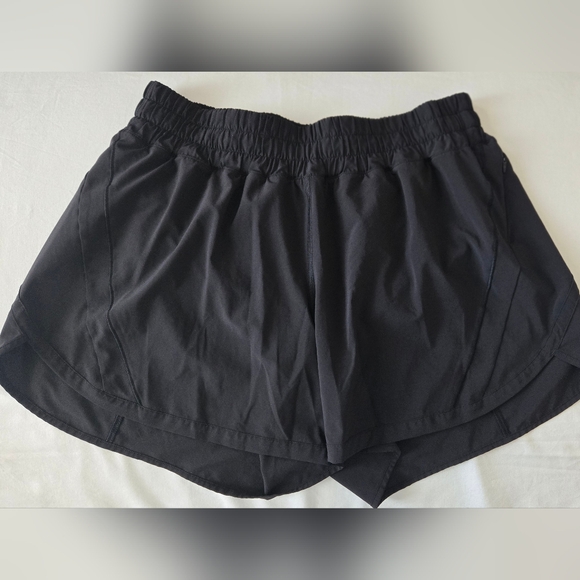 lululemon athletica Women’s Black Athletic Shorts - Picture 3 of 7